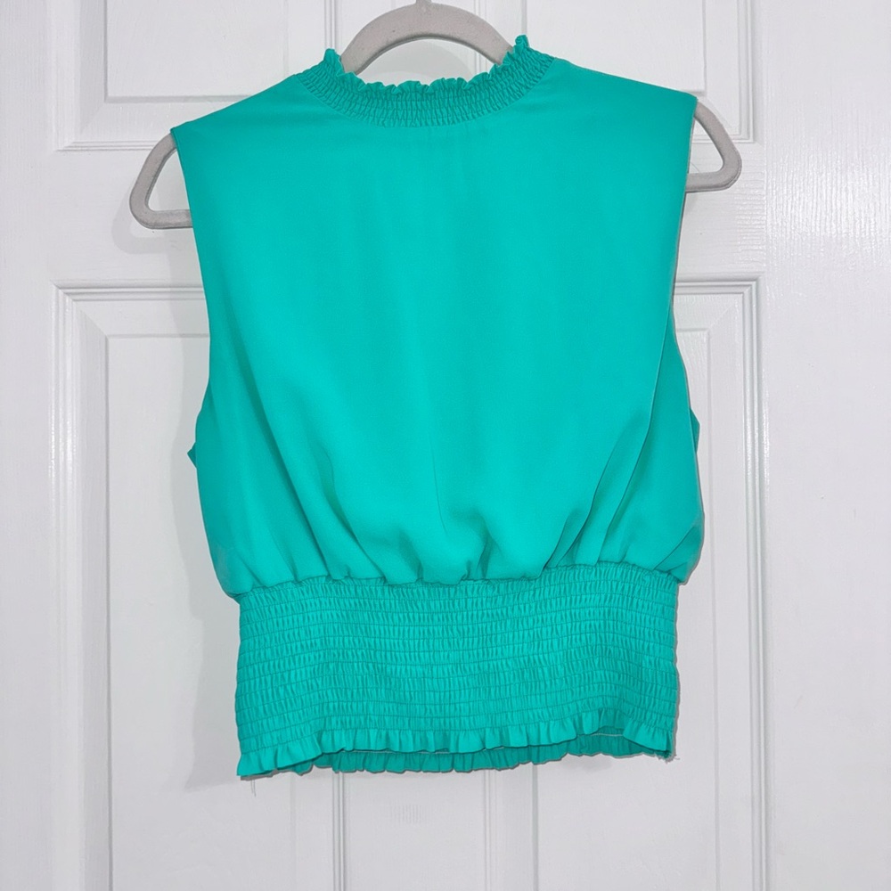 Sleeveless Teal Top